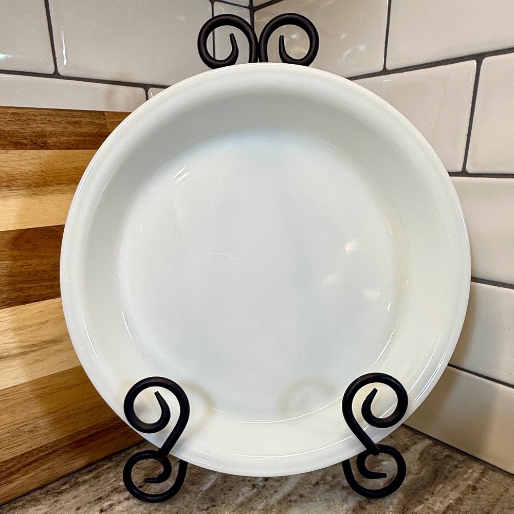 🥧 Vintage Pyrex Opal Pie Plate Dish #209 • 9"• White Milk Glass 🤍
